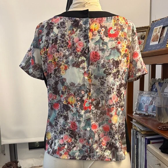 H&M Colorful Floral Print Blouse - Picture 6 of 7